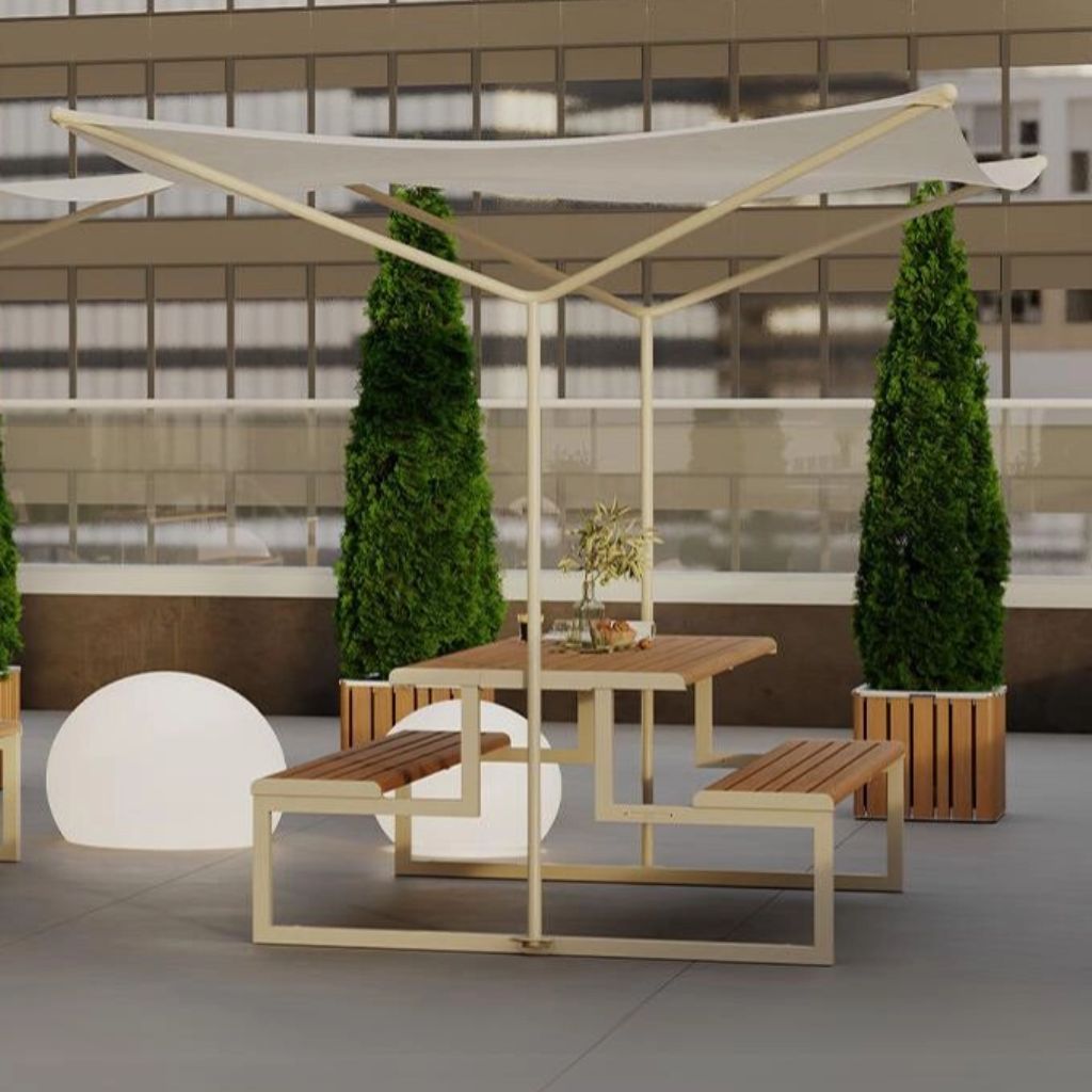 Outdoor meeting space with collaborative seating